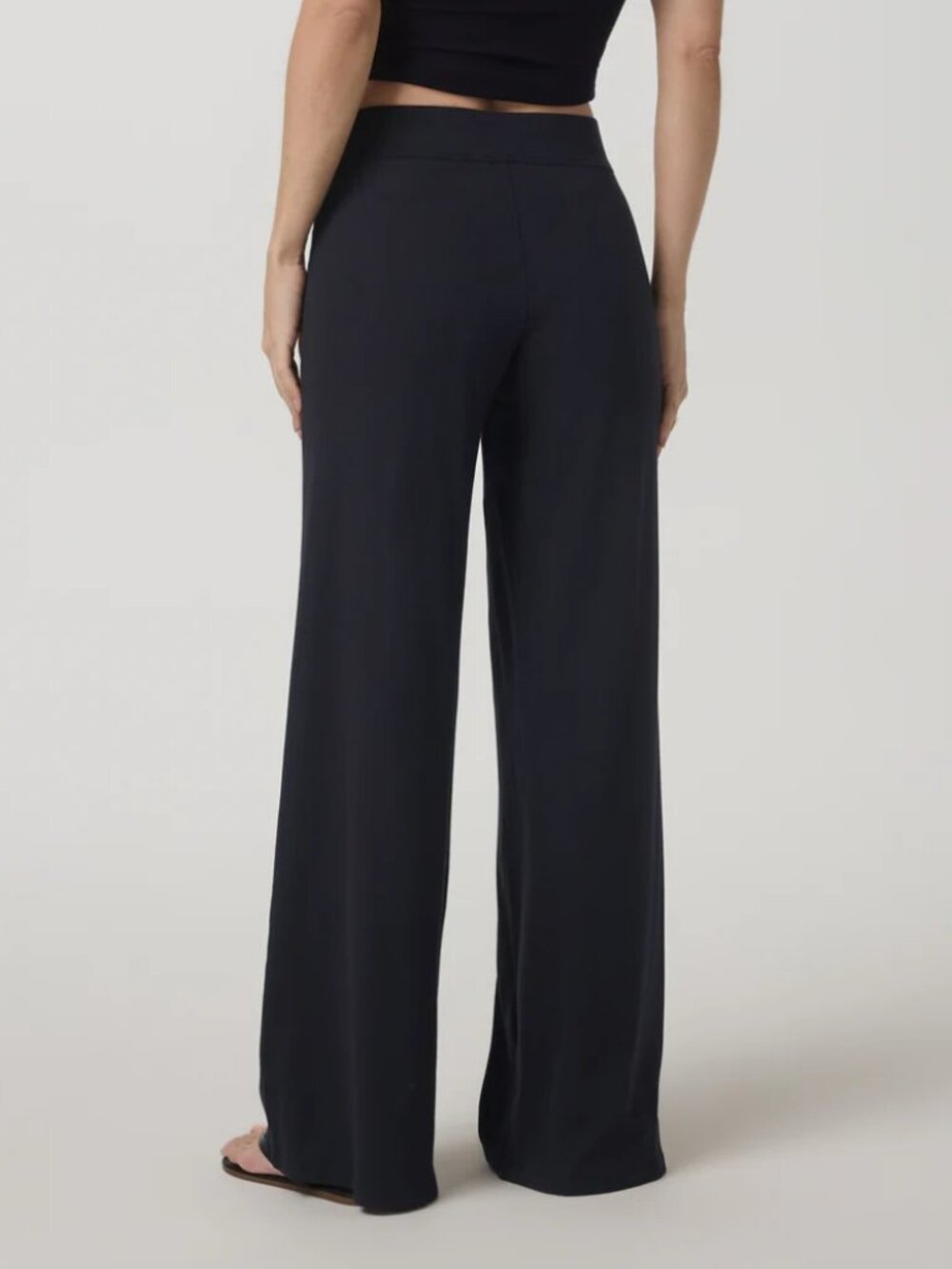 Vouri Pose Wideleg Pants Black Stretch Moisture Wicking Yoga Sports Size S NWOT - Picture 2 of 16